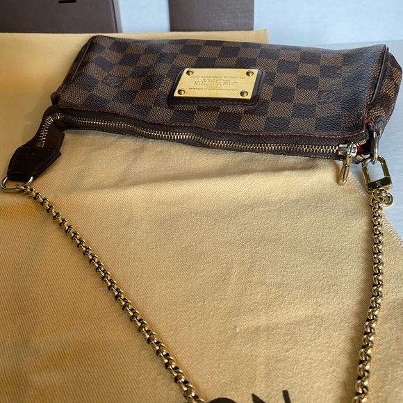 Louis Vuitton Damier Ebene Eva Clutch - Picture 15 of 15